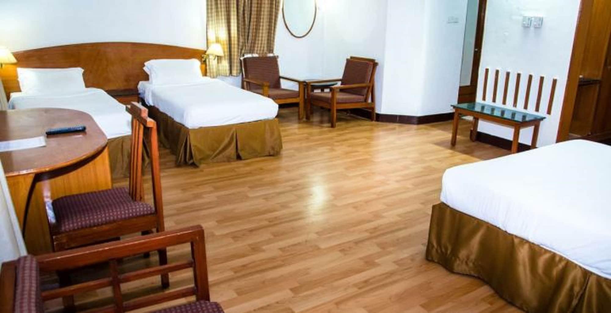 Ramee Guestline Tirupati Hotel Ngoại thất bức ảnh
