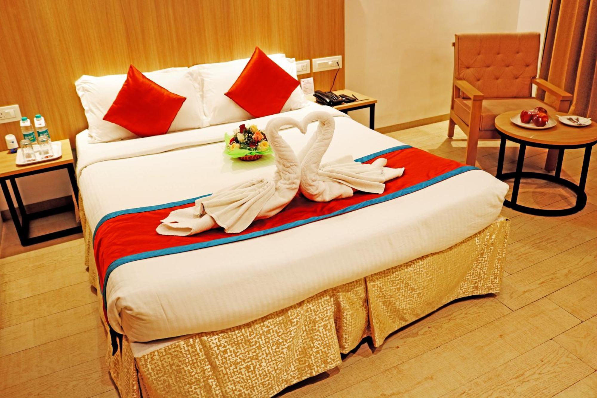 Ramee Guestline Tirupati Hotel Ngoại thất bức ảnh