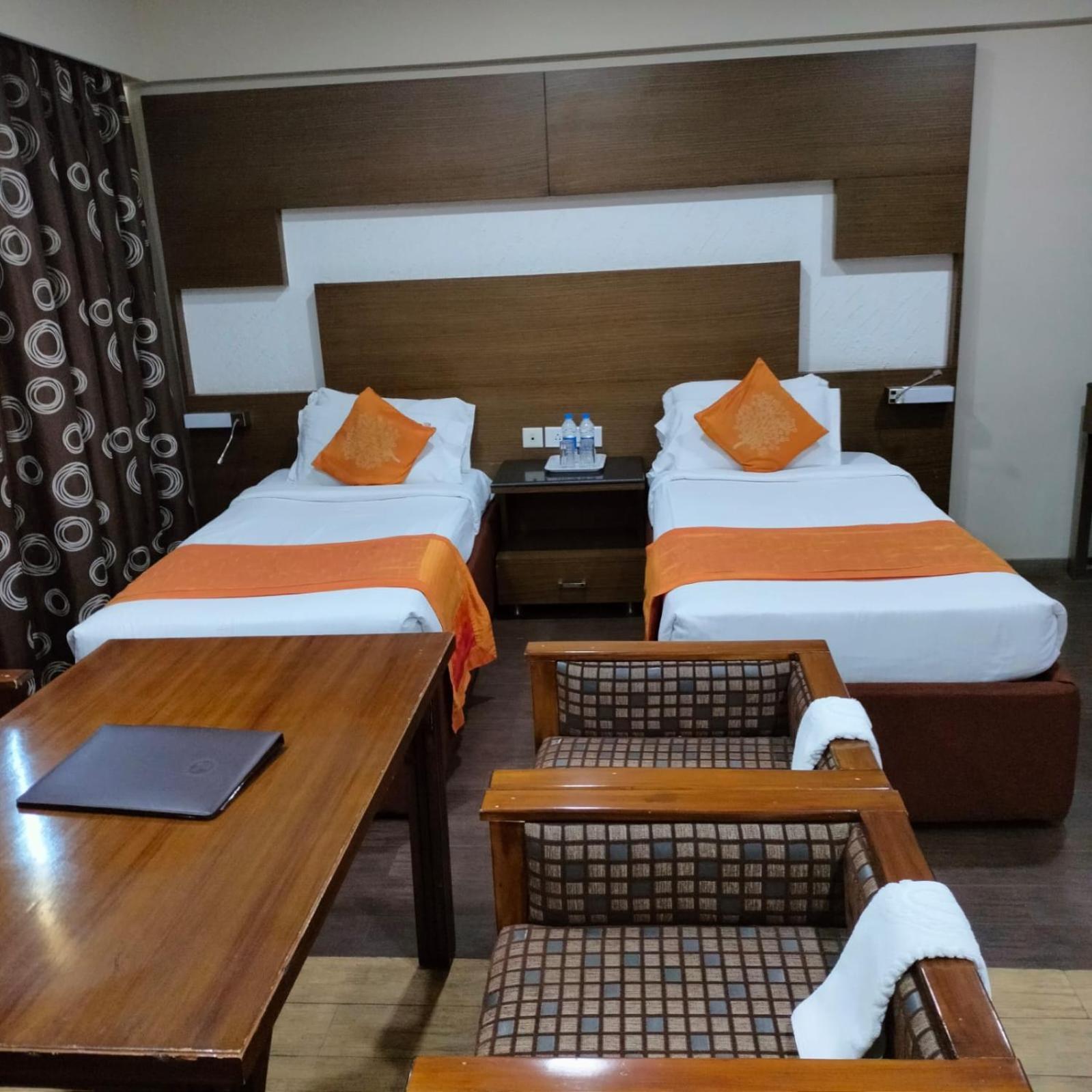 Ramee Guestline Tirupati Hotel Ngoại thất bức ảnh