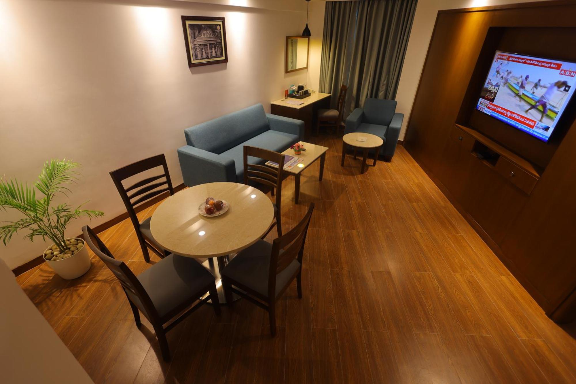 Ramee Guestline Tirupati Hotel Ngoại thất bức ảnh