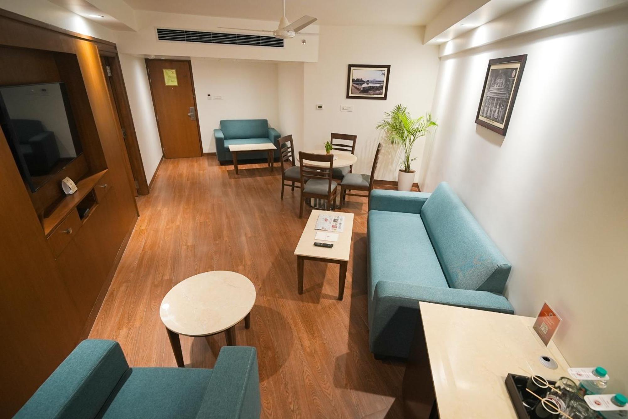 Ramee Guestline Tirupati Hotel Ngoại thất bức ảnh