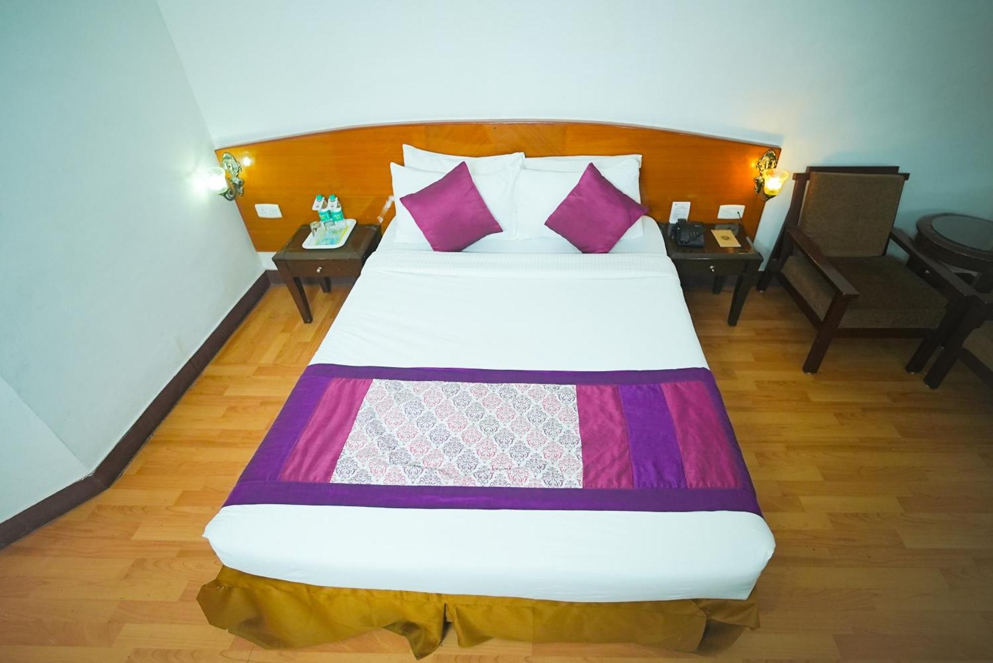 Ramee Guestline Tirupati Hotel Ngoại thất bức ảnh
