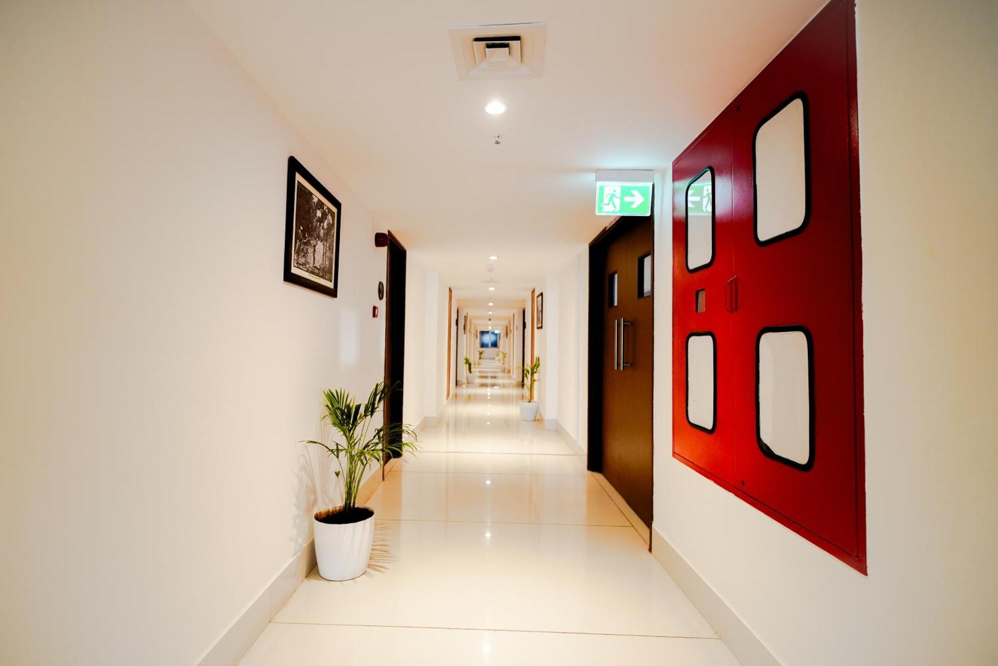 Ramee Guestline Tirupati Hotel Ngoại thất bức ảnh