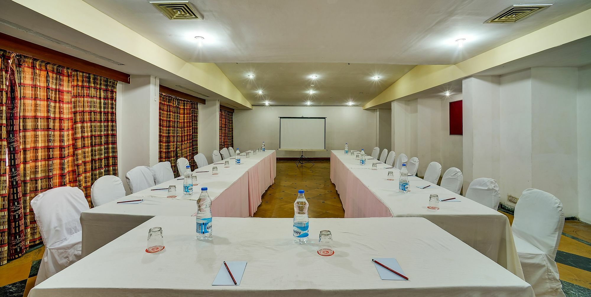 Ramee Guestline Tirupati Hotel Ngoại thất bức ảnh